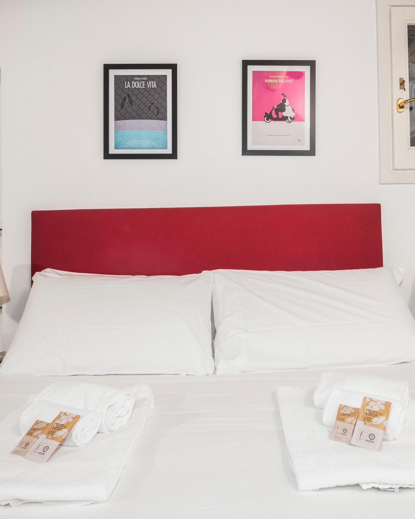 Suites Campo De' Fiori - Zen18-19-20 โรม ภายนอก รูปภาพ
