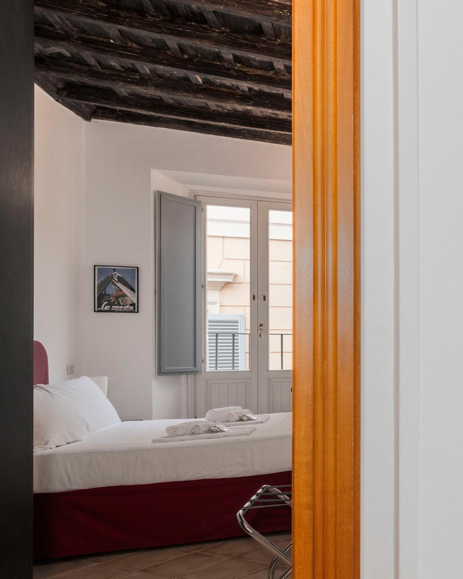 Suites Campo De' Fiori - Zen18-19-20 โรม ภายนอก รูปภาพ
